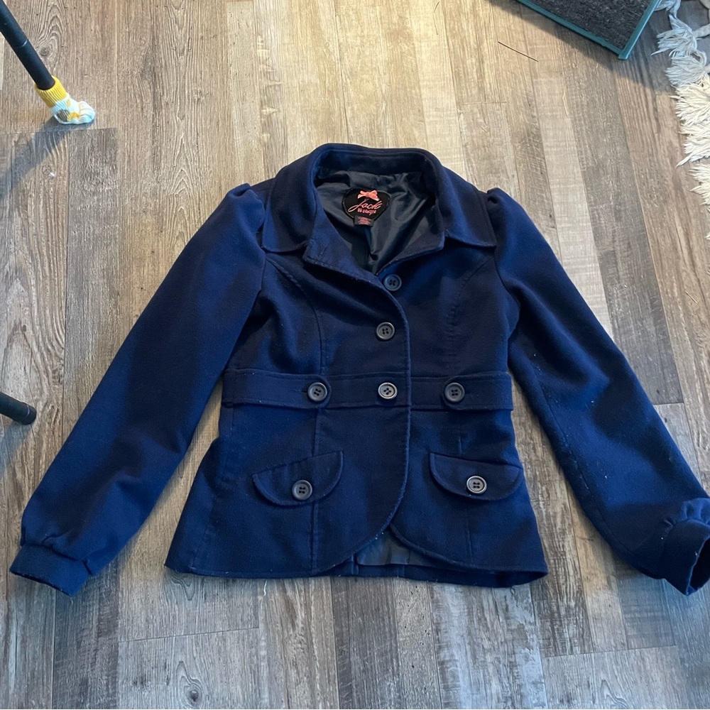 BB Dakota Navy Peacoat (size medium)